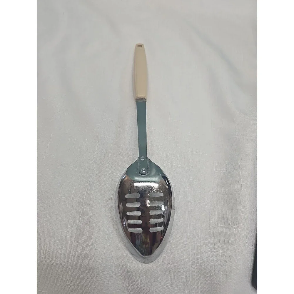 Ekco spoon overall